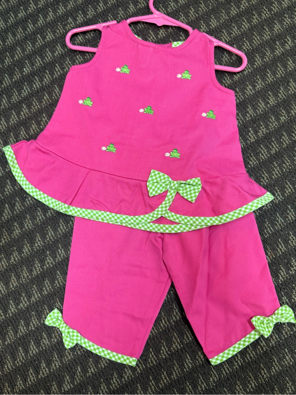 Rare Editions Pink Peplum Top & Capri Set with Green Accents